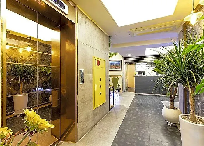 S Shinchon Motel 3*
