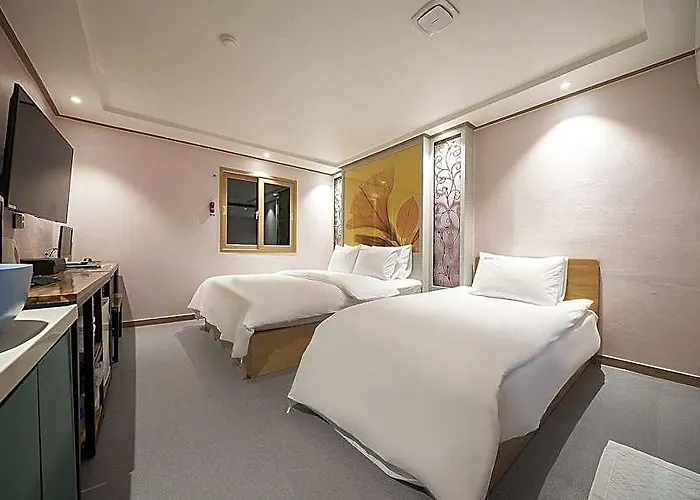 Motel S Shinchon 3*